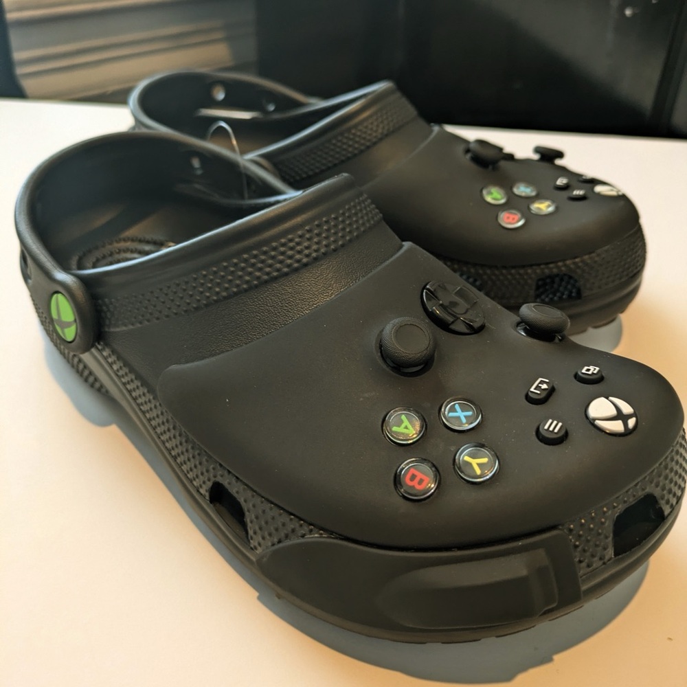 Xbox Crocs Collab - Picture 3 of 4